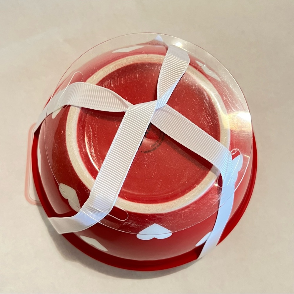 Terramoto Ceramic Hearts & Kisses Set of 3 Nesting Bowls Red/White - Picture 4 of 8